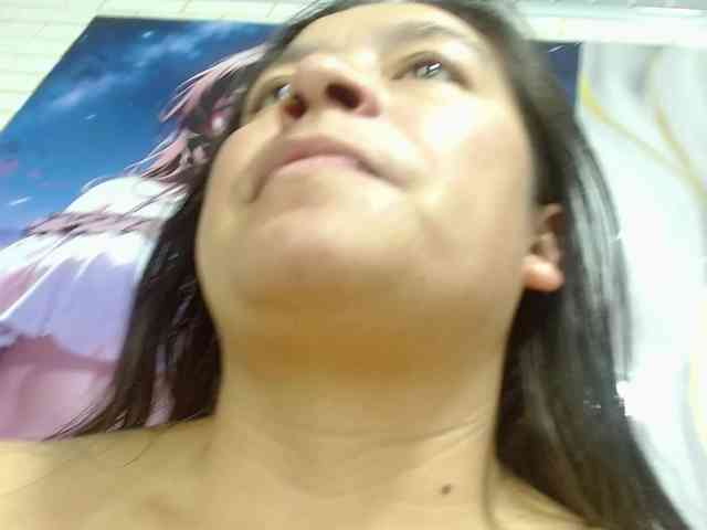 monickhot303av webcam