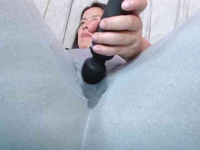 monickhot303av webcam