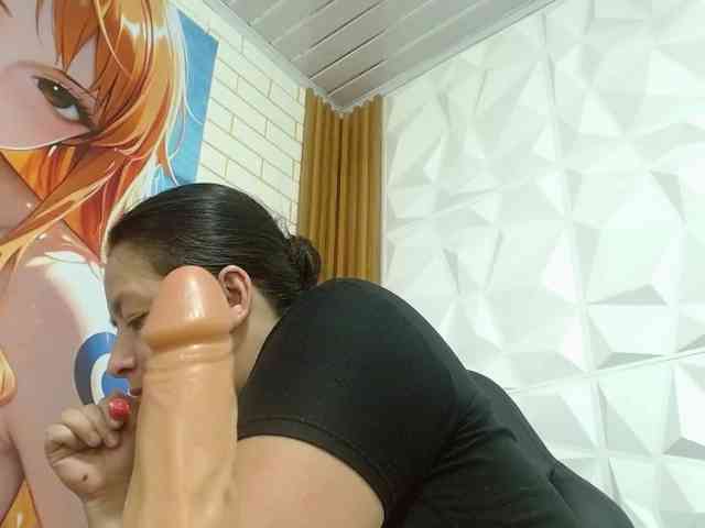 monickhot303av webcam