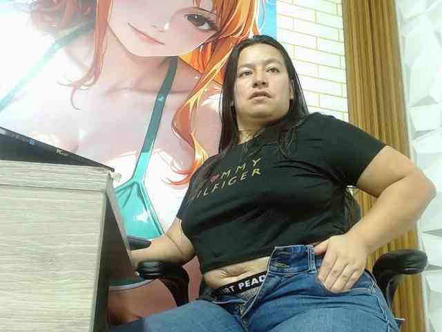 monickhot303av webcam