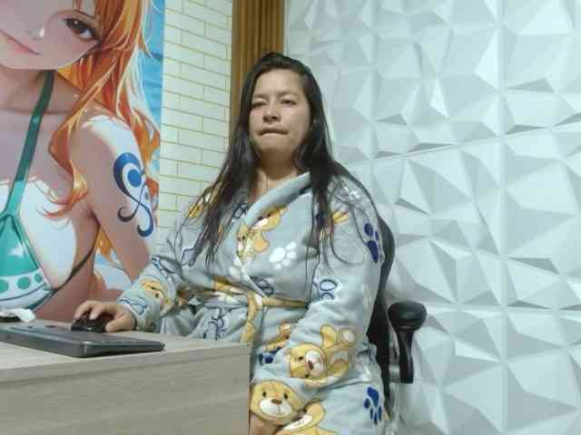 monickhot303av webcam