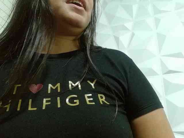 monickhot303av webcam