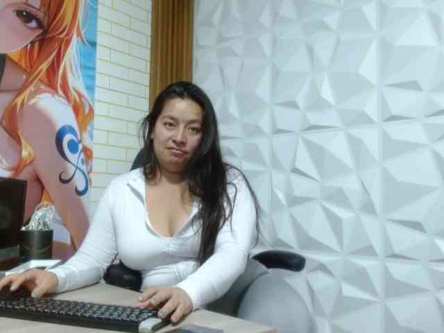 monickhot303av webcam