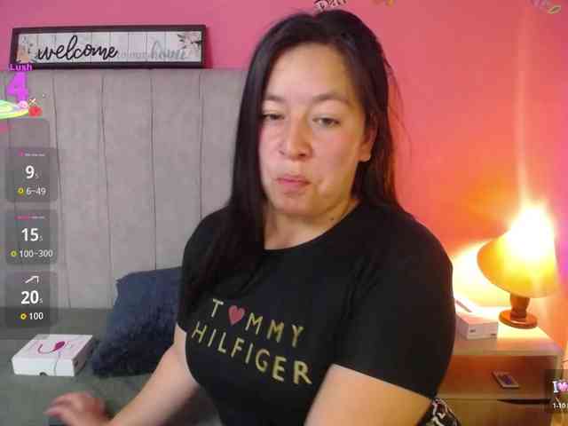 monickhot303av webcam