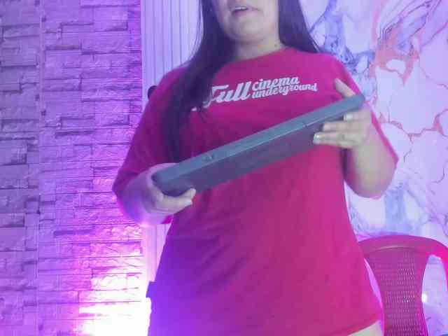 monickhot303av webcam