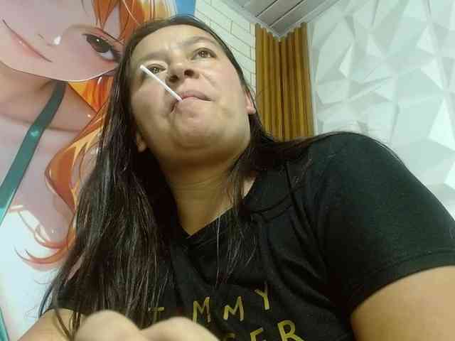 monickhot303av webcam