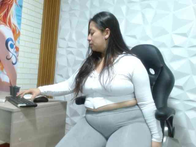 monickhot303av webcam