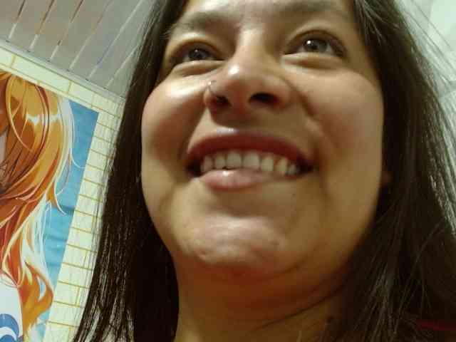 monickhot303av webcam