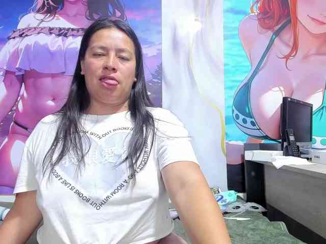 monickhot303av webcam