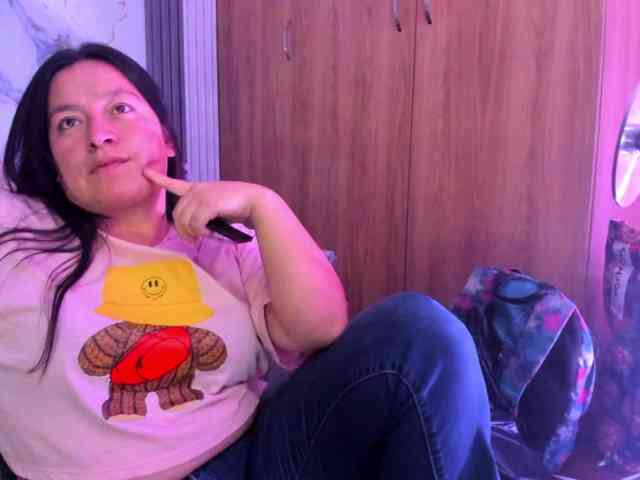 monickhot303av webcam