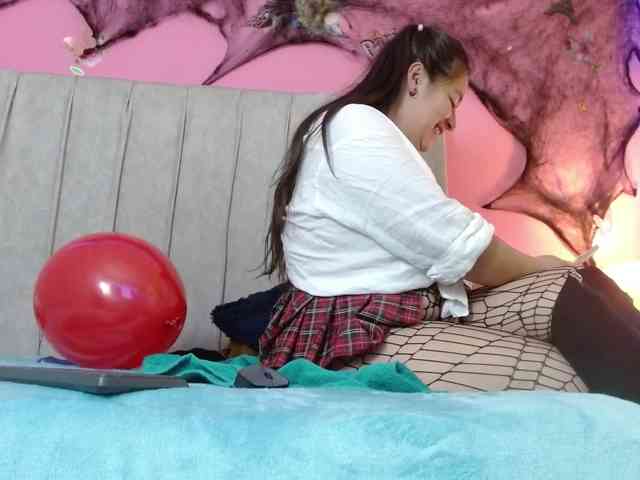 monickhot303av webcam