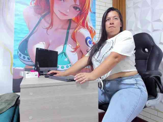 monickhot303av webcam