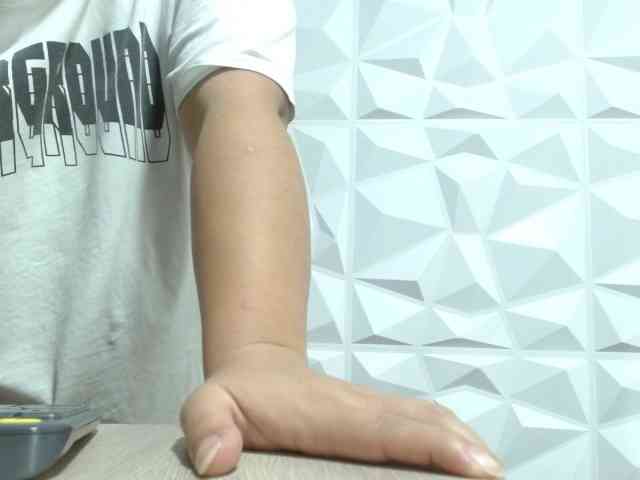 monickhot303av webcam