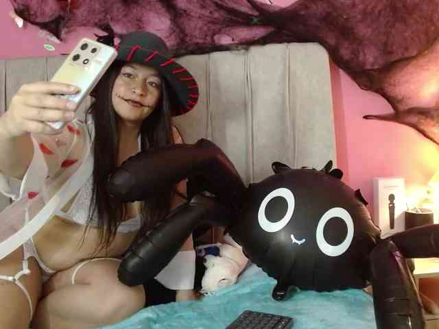 monickhot303av webcam