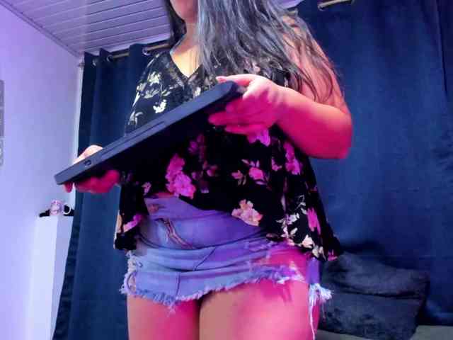 monickhot303av webcam