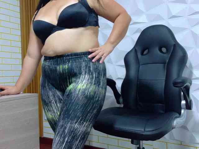 monickhot303av webcam