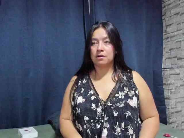 monickhot303av webcam