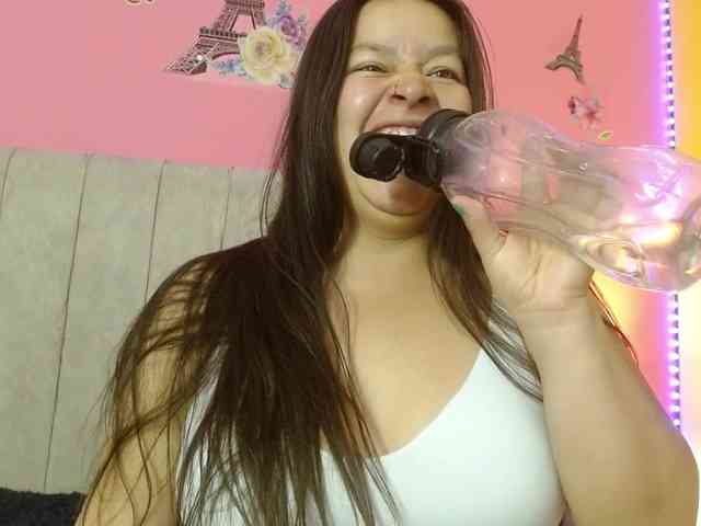 monickhot303av webcam