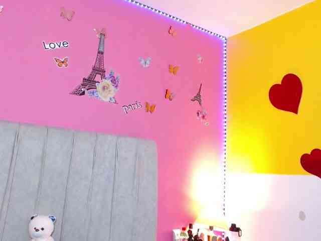 monickhot303av webcam