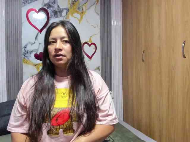 monickhot303av webcam