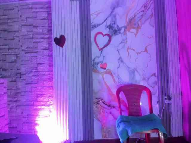 monickhot303av webcam