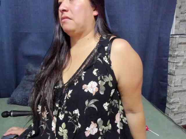 monickhot303av webcam