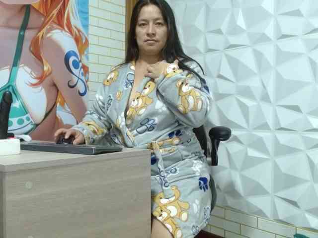 monickhot303av webcam