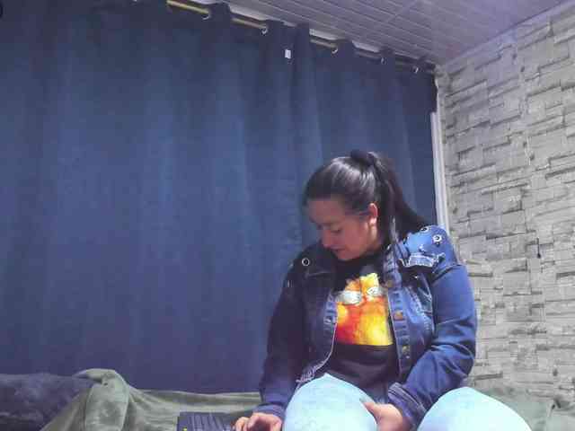 monickhot303av webcam