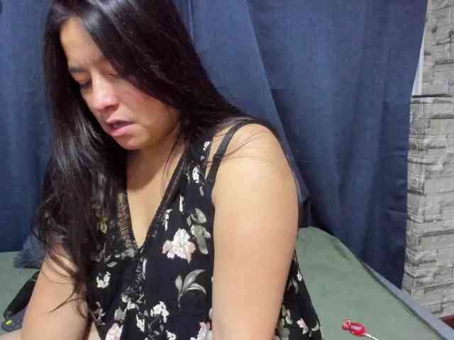 monickhot303av webcam