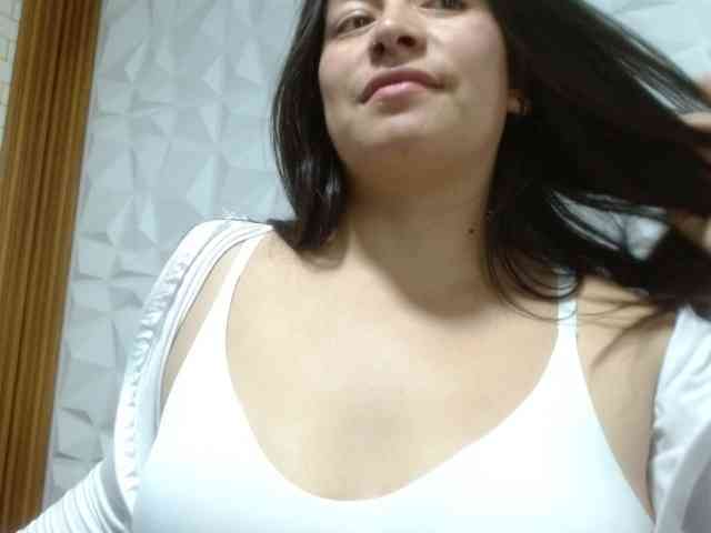 monickhot303av webcam