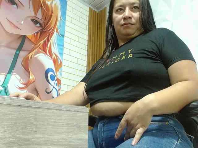 monickhot303av webcam