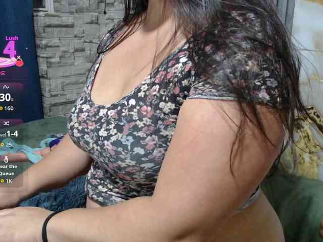 monickhot303av webcam