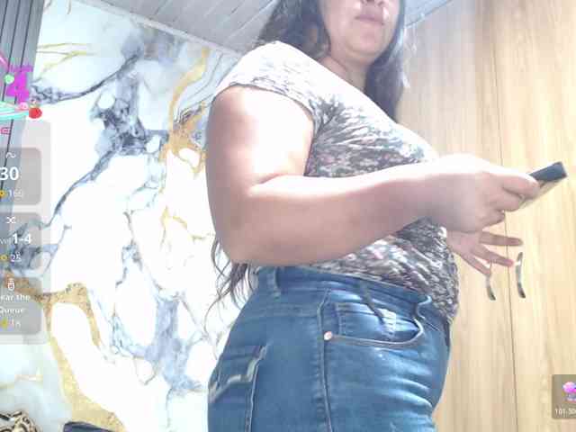 monickhot303av webcam