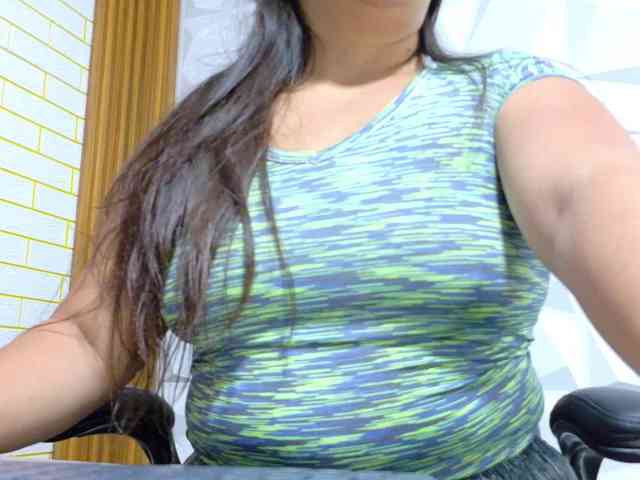 monickhot303av webcam