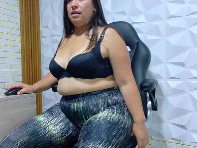 monickhot303av webcam