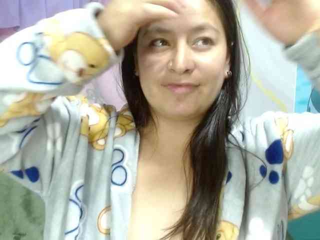 monickhot303av webcam