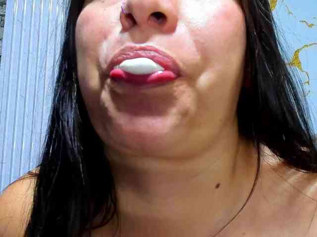 monickhot303av webcam