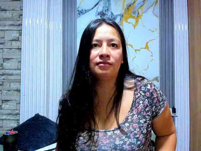 monickhot303av webcam