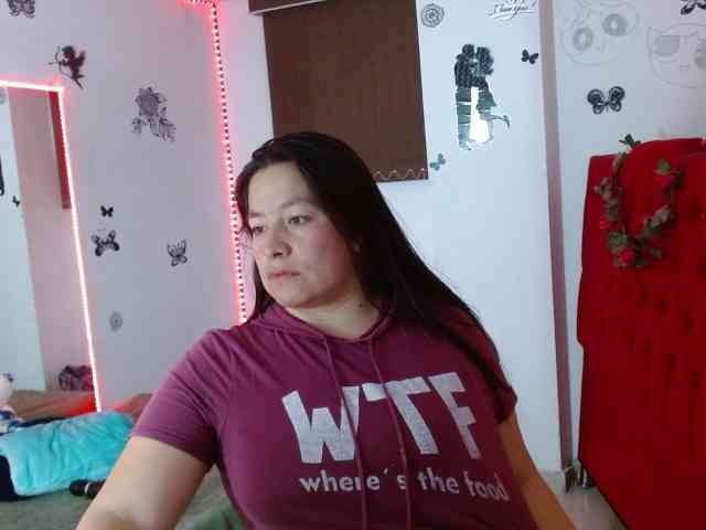 monickhot303av webcam
