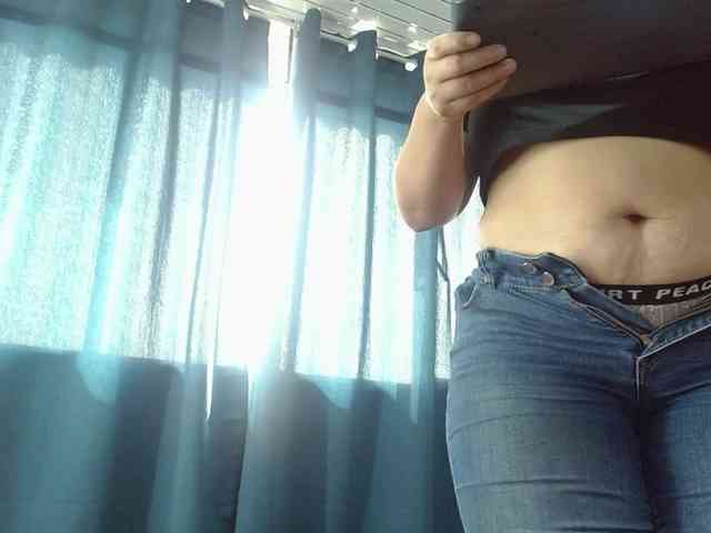 monickhot303av webcam