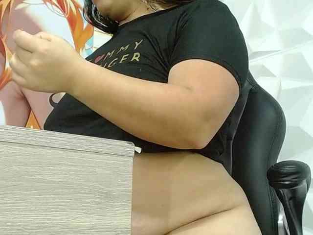 monickhot303av webcam