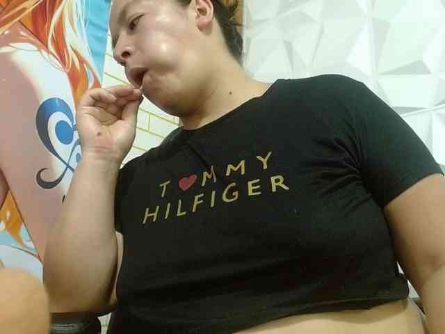 monickhot303av webcam