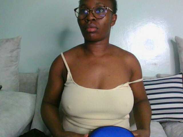 kerry-2's BongaCams show and profile