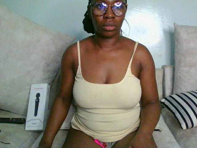 kerry-2's BongaCams show and profile