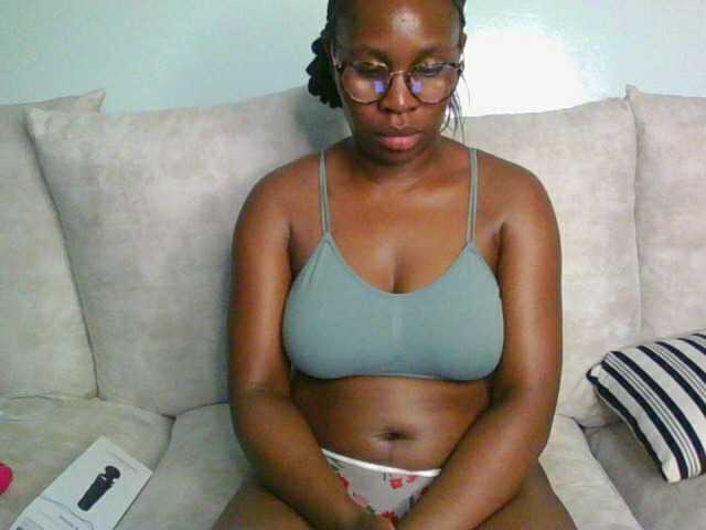 kerry-2's BongaCams show and profile