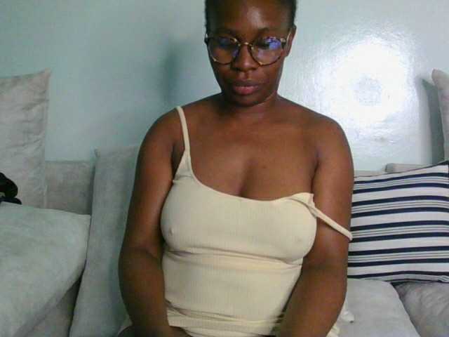 kerry-2 Live Cam on BongaCams