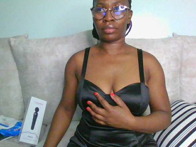 kerry-2's BongaCams show and profile