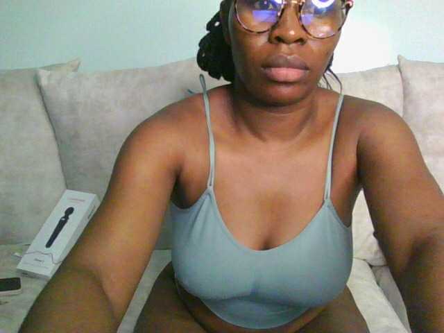 kerry-2's BongaCams show and profile