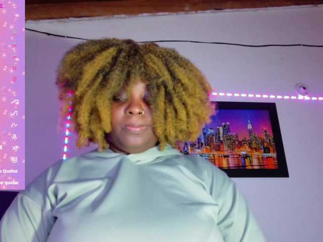 ebony-NeighborMoans's BongaCams show and profile