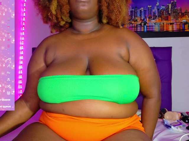 ebony-NeighborMoans's BongaCams show and profile